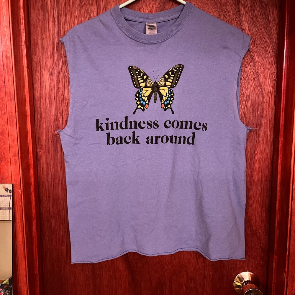 Graphic butterfly tank top💜🦋